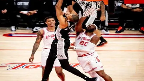 基米希全勤德国战意大胜意大利，贡献1球4助精彩表现