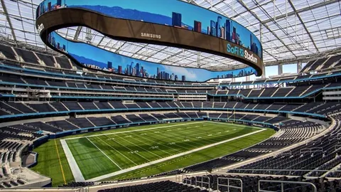 纽卡斯尔联1-0输给卢顿，汤森破门巴克利助攻，近四场三连败