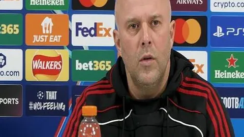 街头奇才cos乔丹与兔八哥，动作神似度揭秘！